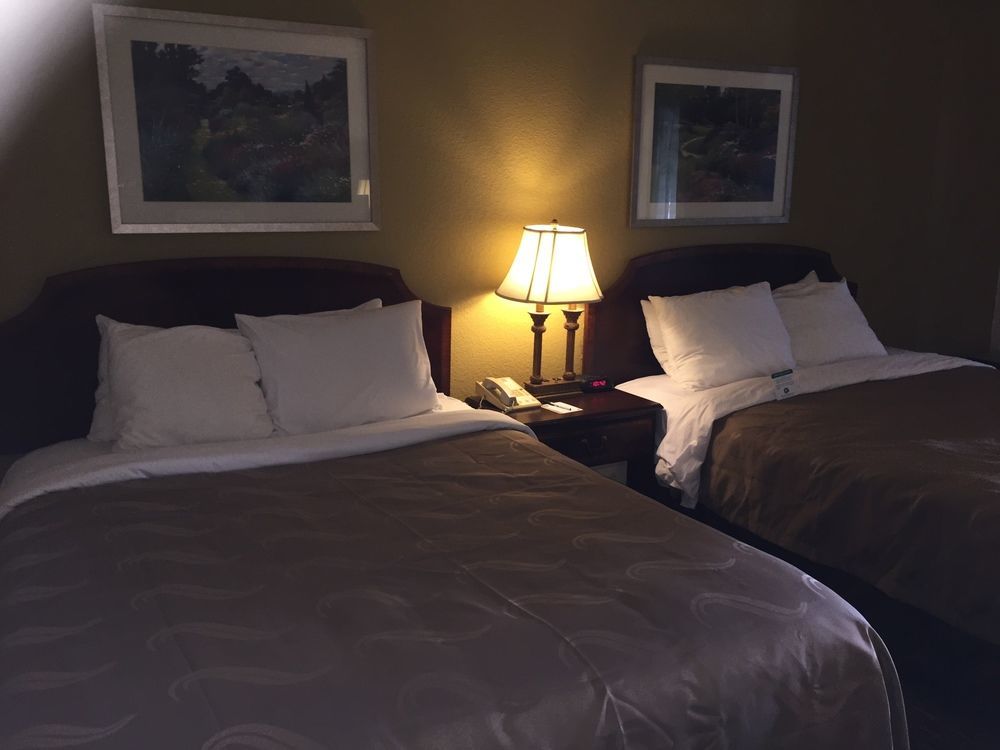 Quality Inn Milwaukee- Brookfield Extérieur photo