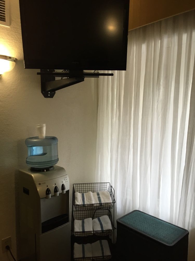 Quality Inn Milwaukee- Brookfield Extérieur photo