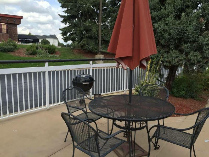 Quality Inn Milwaukee- Brookfield Extérieur photo