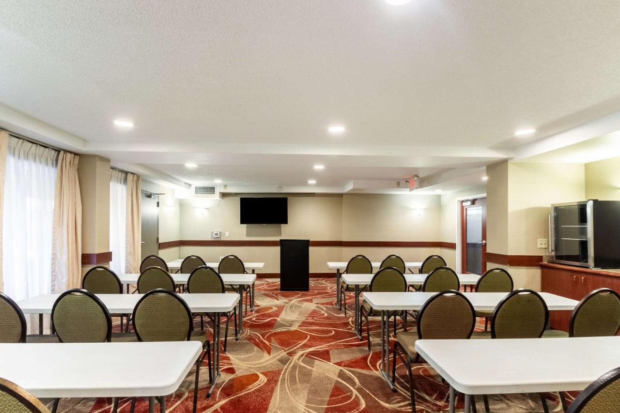 Quality Inn Milwaukee- Brookfield Extérieur photo